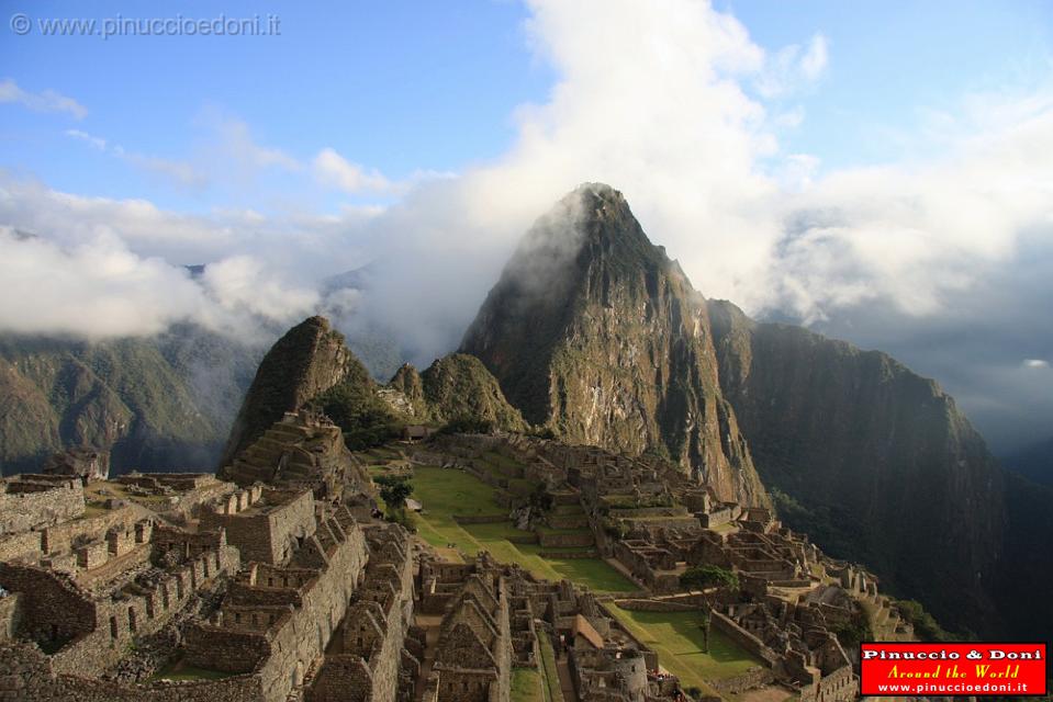 PERU - Machu Picchu - 02.jpg